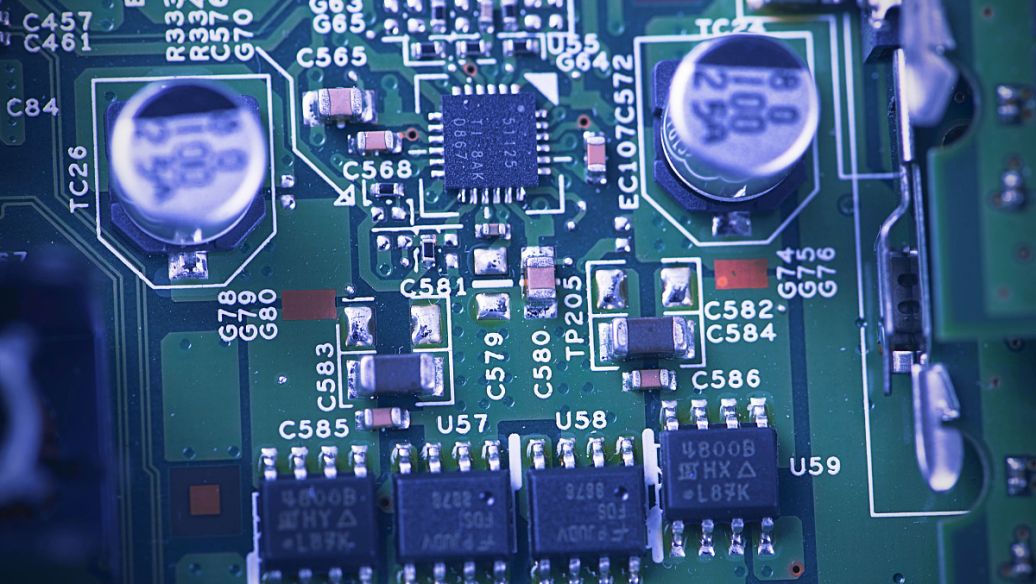 線路板退膜出現(xiàn)泡沫是什么原因？可以使用消泡劑嗎？