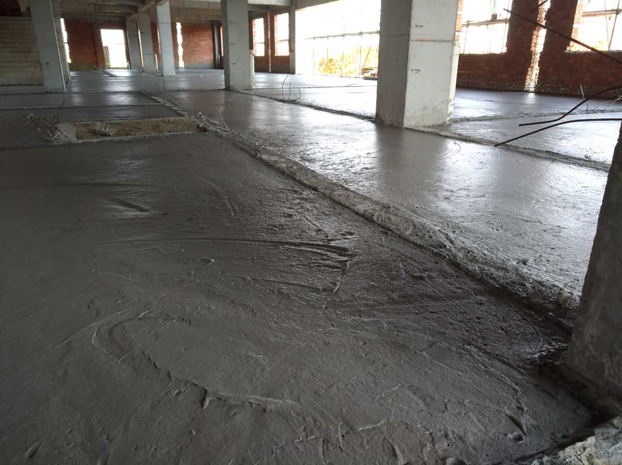 水泥混凝土消泡劑應(yīng)用場(chǎng)景圖